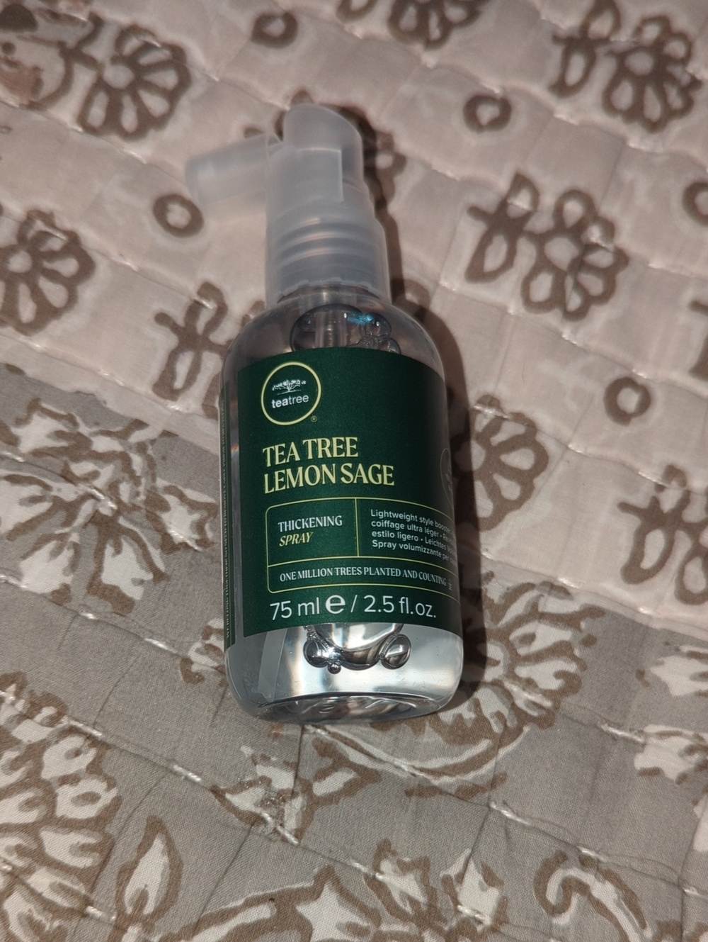 Lemon Sage Thickening Heat Protectant Spray - Green